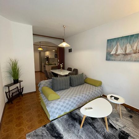Apartments Sestan Novalja Eksteriør bilde
