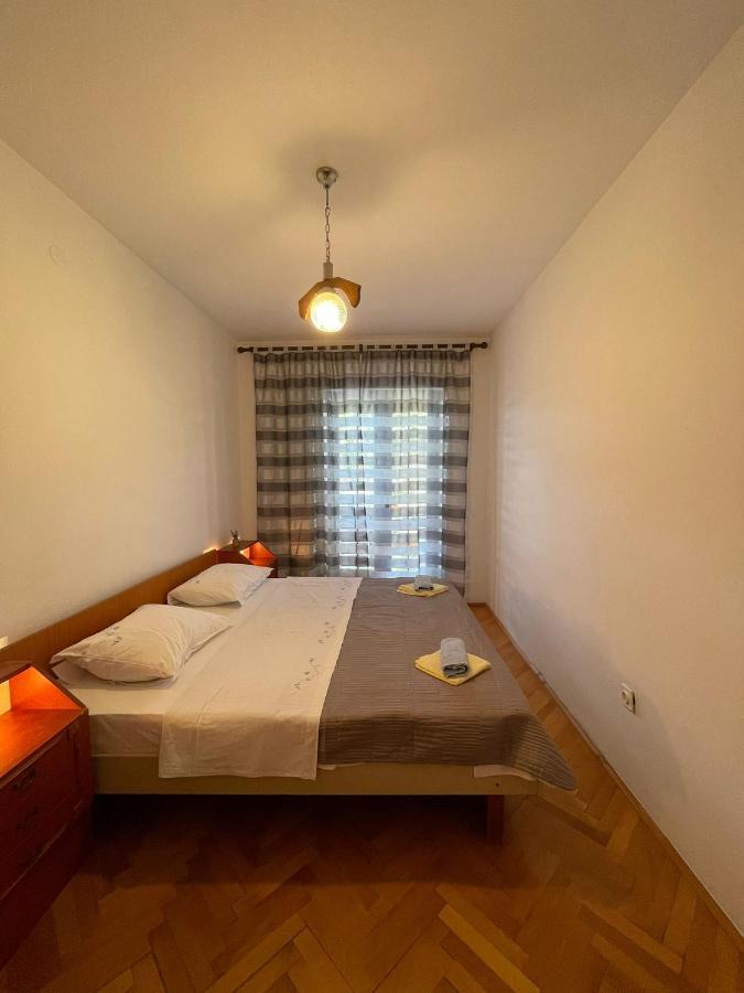 Apartments Sestan Novalja Eksteriør bilde