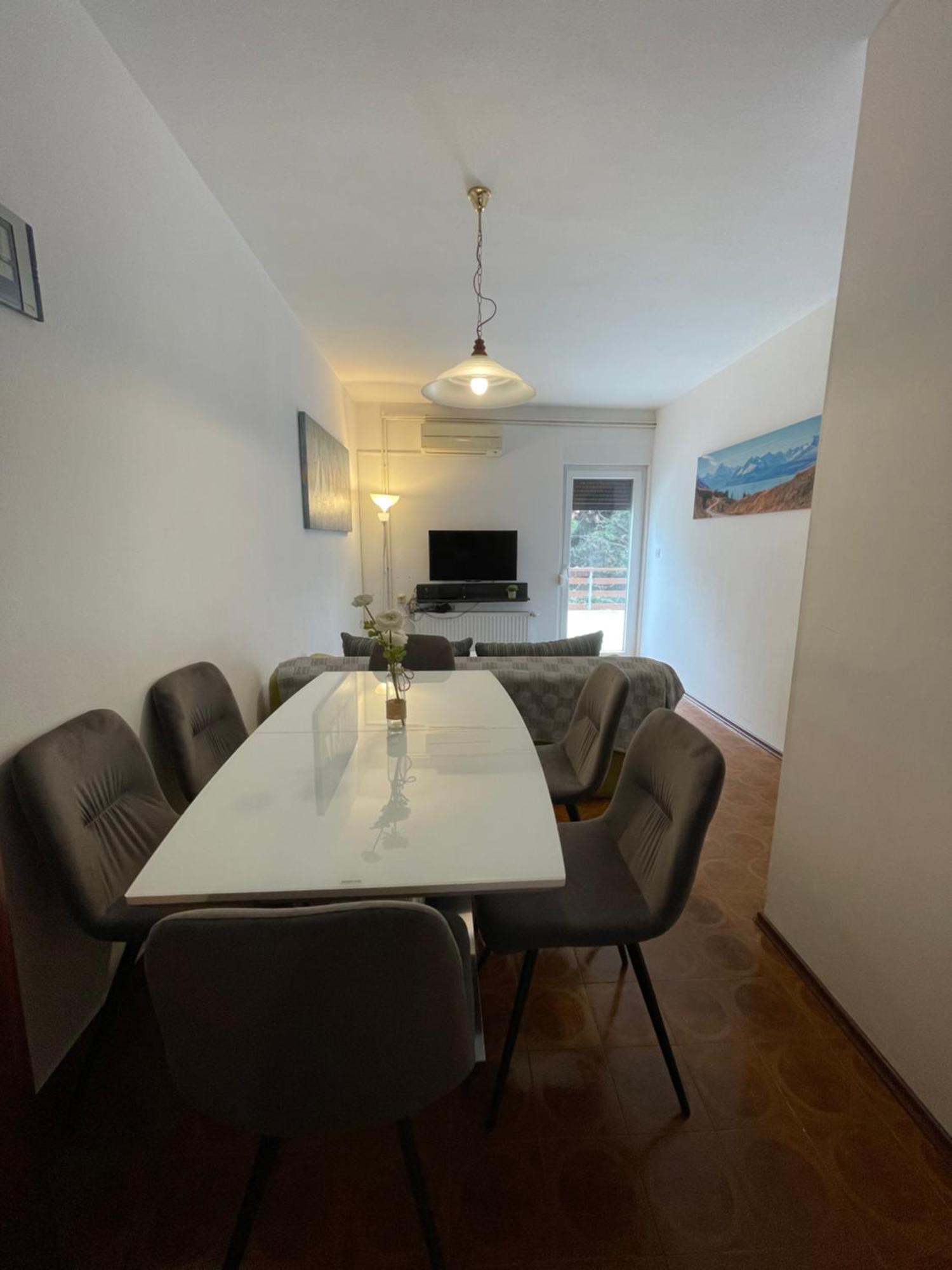 Apartments Sestan Novalja Eksteriør bilde